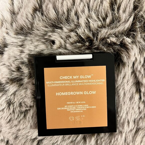 GXVE BY GWEN STEFANI Check My Glow Multi-dimensional Illuminating Highlighter - Picture 4 of 4